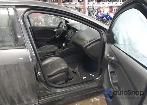 2015 Ford Focus Se from USA, damaged, VIN 1FADP3K20FL210186